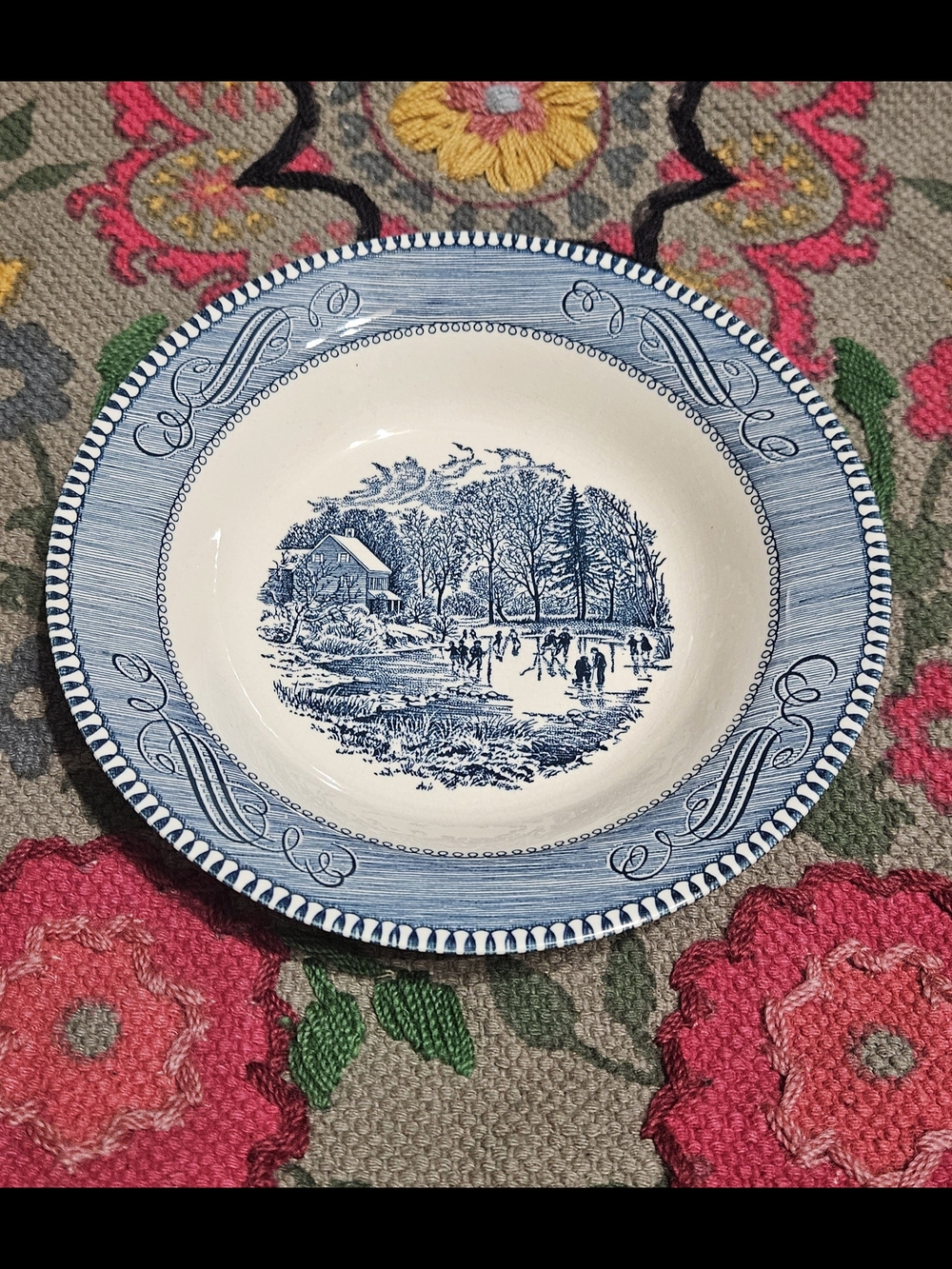 Currier & Ives Small Serving Bowl